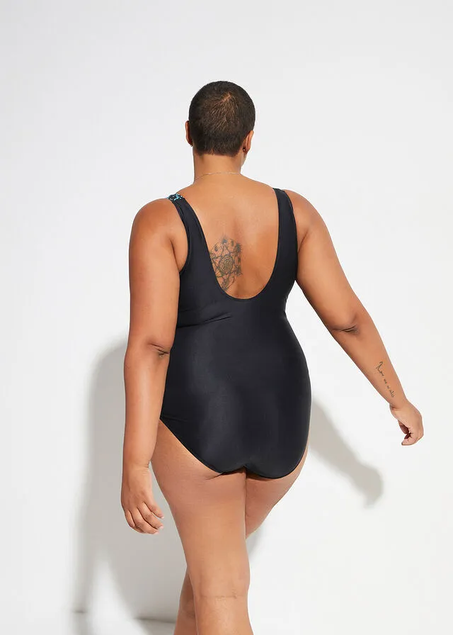 Black and White Slimming Effect Swimsuit