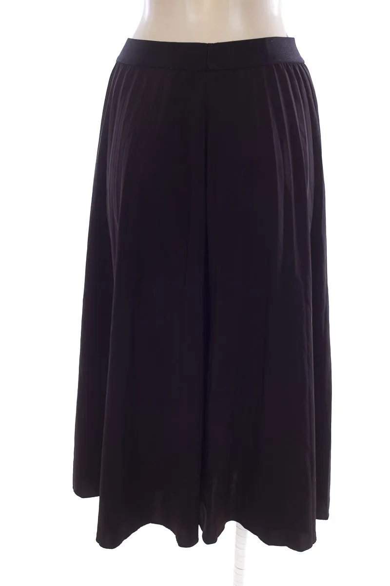 Black Skirt - Stradivarius