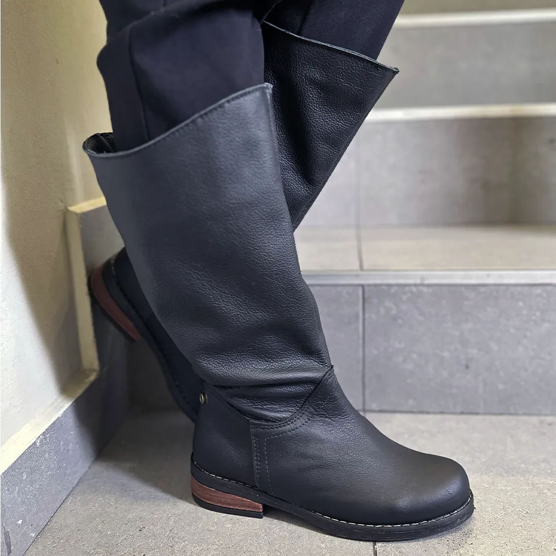 Black wide-calf boots ground floor