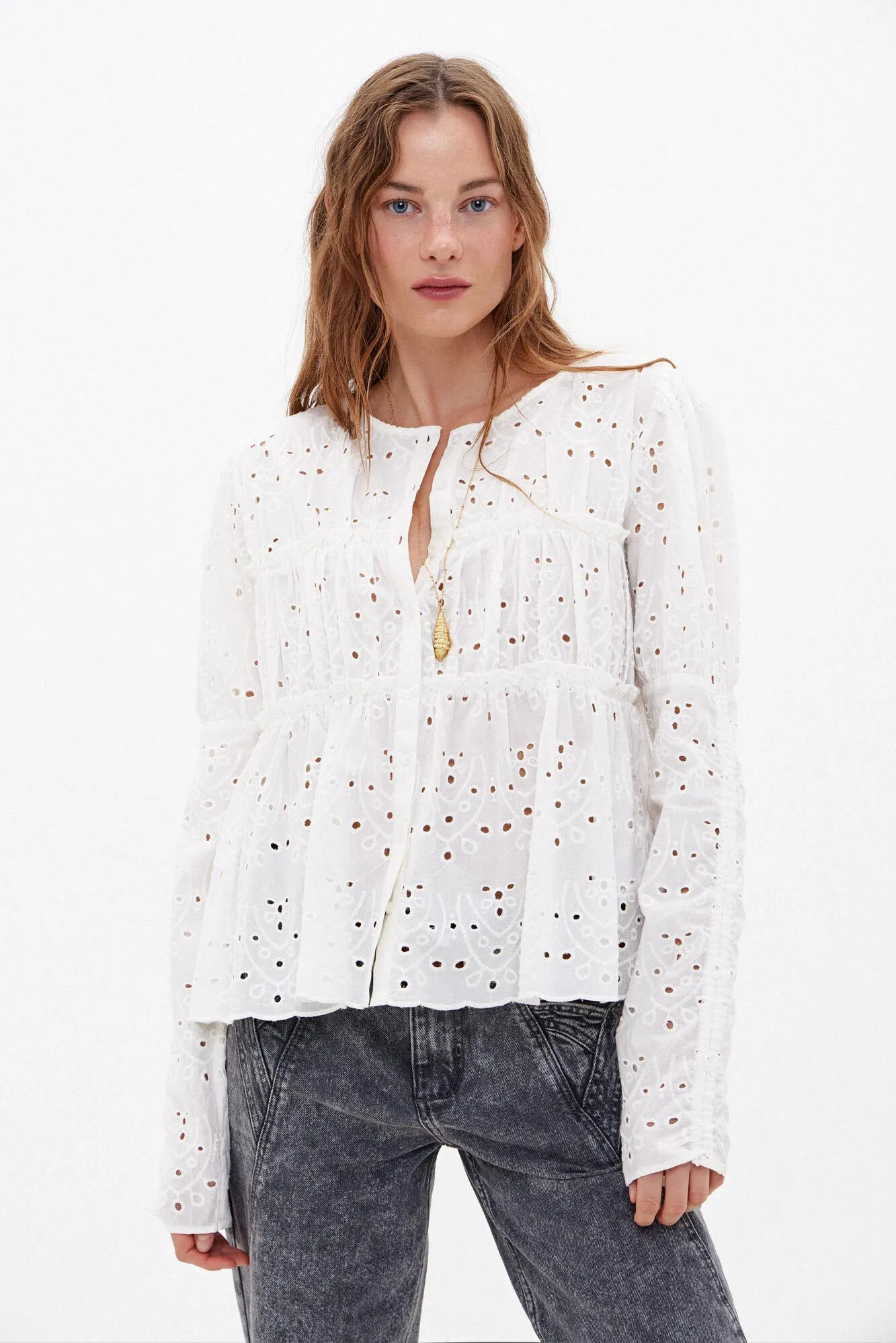 Elba. Cotton blouse with Swiss embroidery