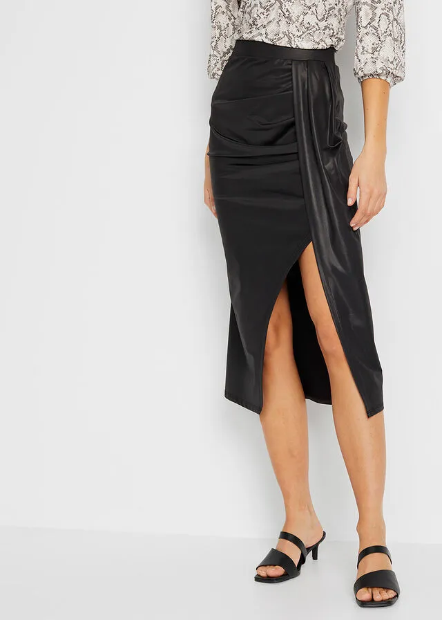 Black pencil skirt