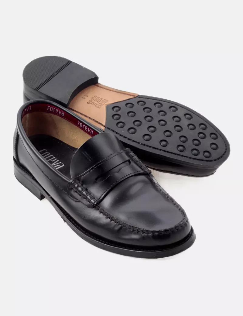 Black leather mocasin forever