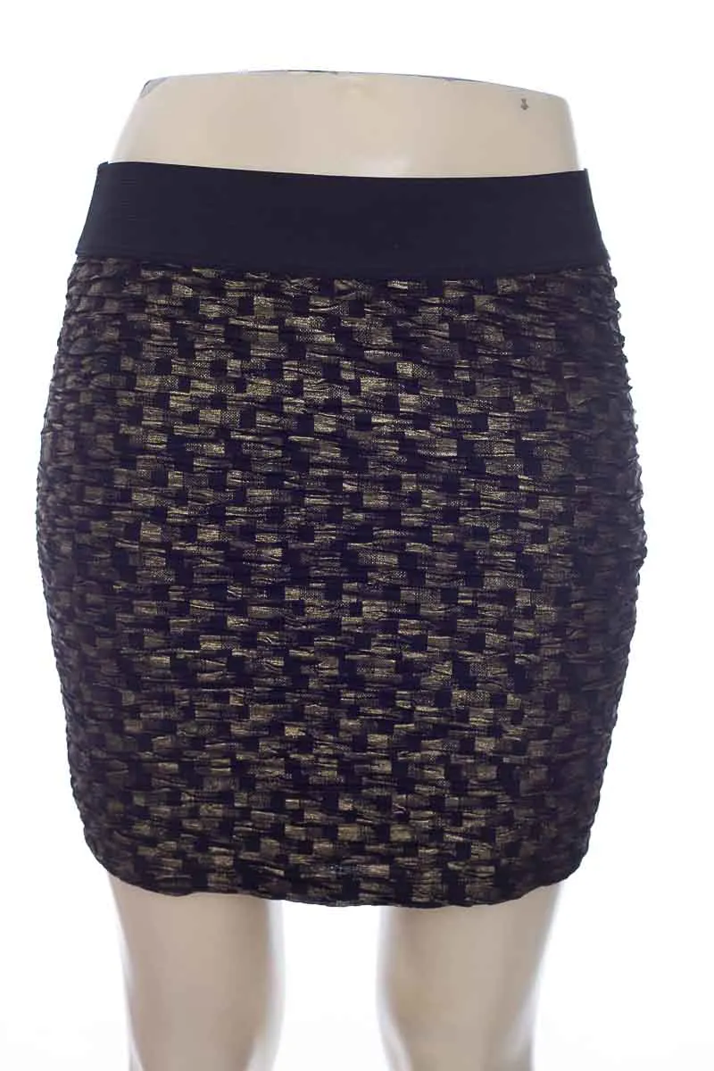 Forever 21 black skirt