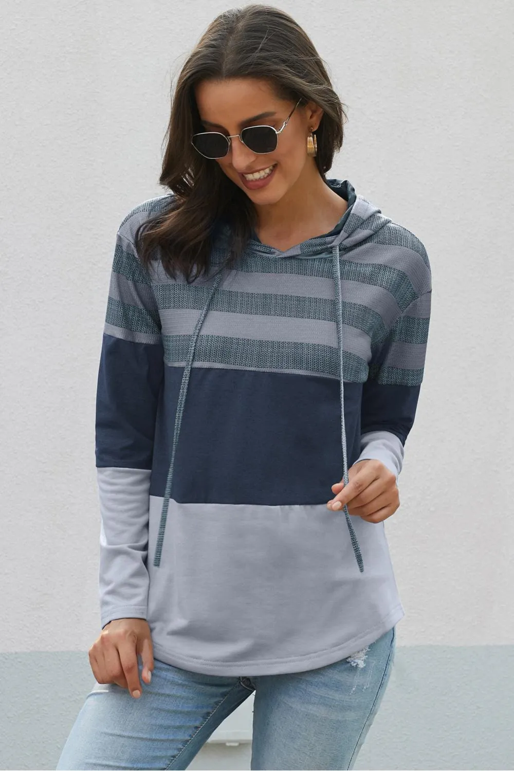 Gray Long Sleeve Hoodie Sweatshirt.