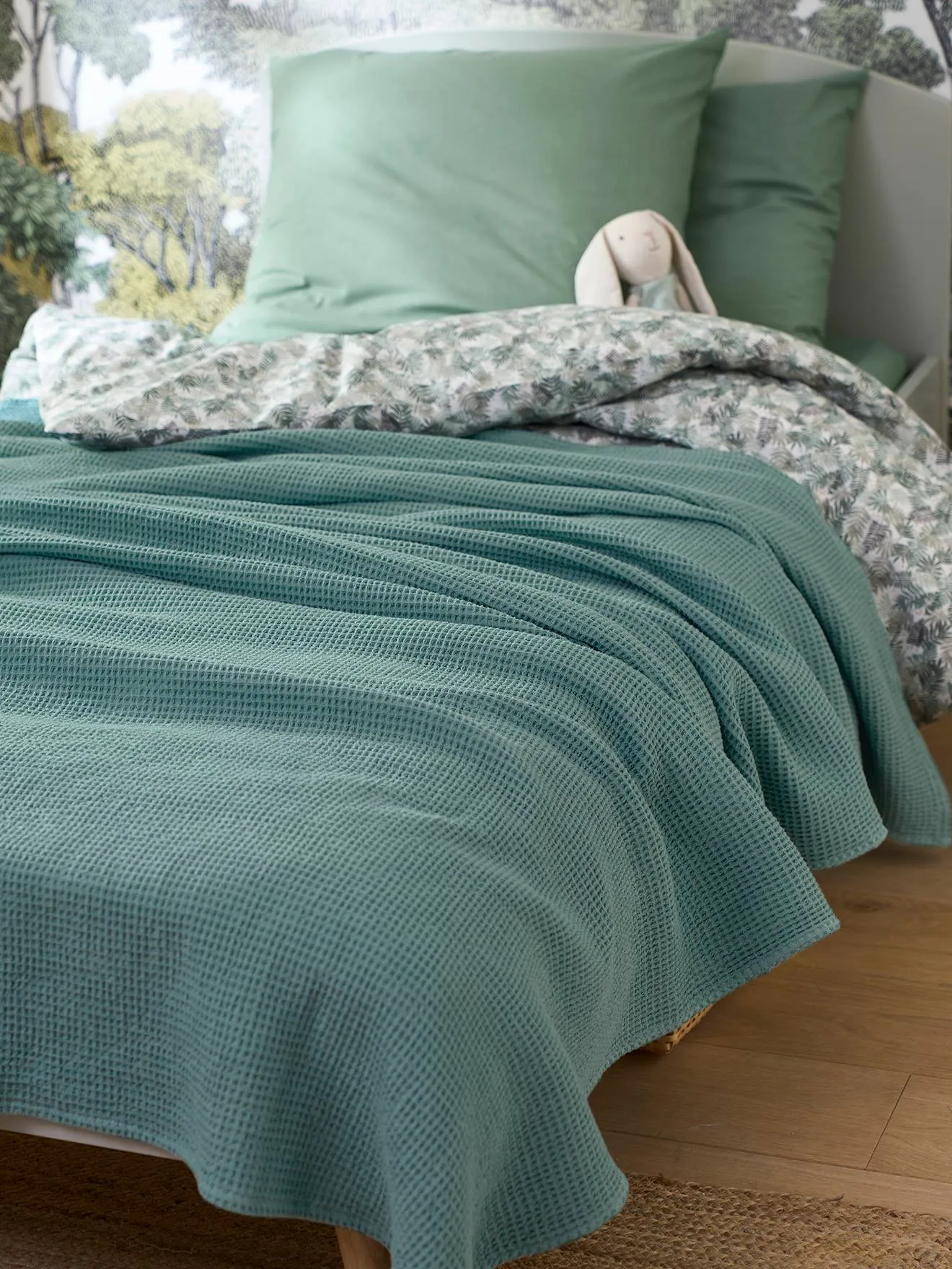 Honeycomb Quilted Bedspread