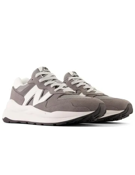 New Balance M5740VPB Gray Unisex Sneakers.