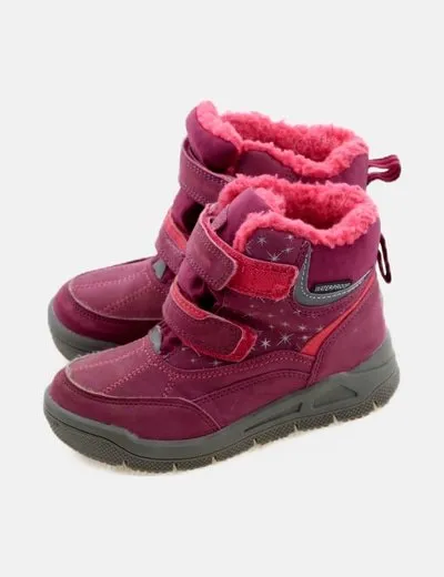 Pink waterproof NoName boots.