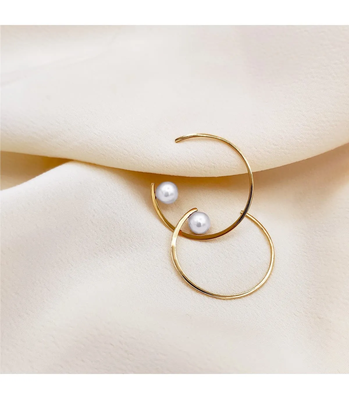 18K Gold Pearl Hoop Sand Earrings