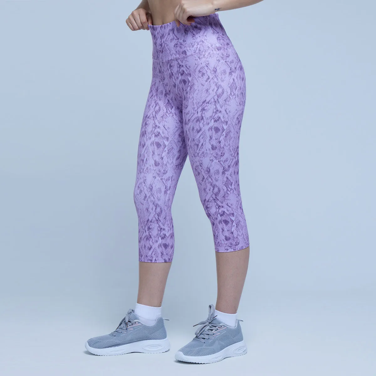 Printed Sporty Capri Leggings