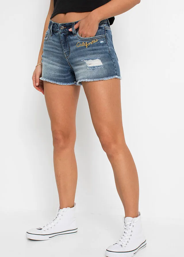 Short denim shorts with embroidery Denim