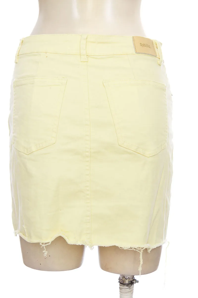 Yellow Skirt - Sybilla